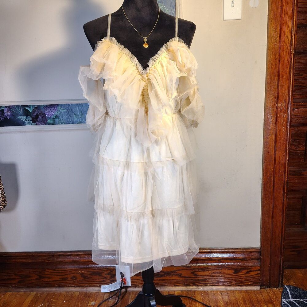 Beige Layered Tulle Adj Spaghetti Strap Dress Sz Large